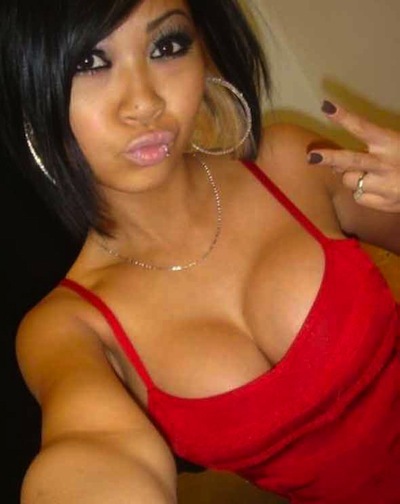Cleavage and duckface FTW!; Non Nude 