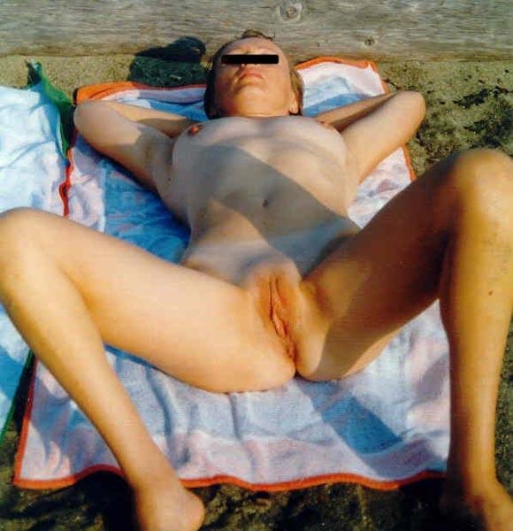Cunts on Beach - Our cameraman is real professional, because nobody can catch such amazing pussy on the beach!; Amateur Beach 