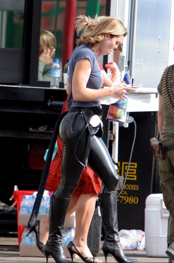 Jessica Biel; Ass Babe Blonde Celebrity Hot Non Nude 