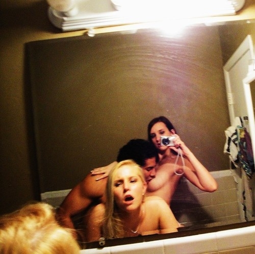 bathroom; Threesome 