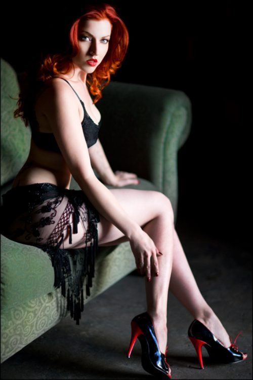 ; Hot Lingerie Red Head 