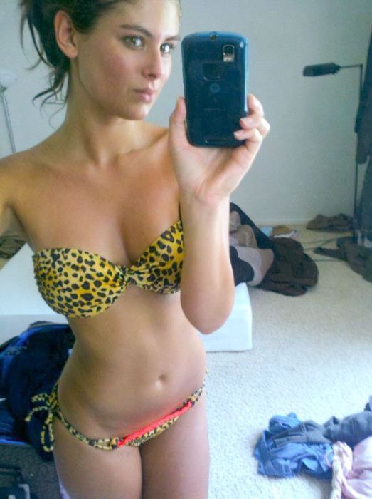 ...; Babe Hot Selfshot 